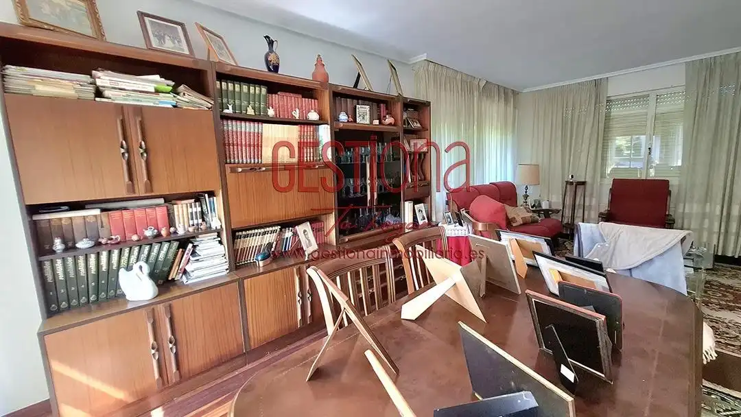Sala de estar de Casa o chalet en venta en Medio Cudeyo con Jardín privado
