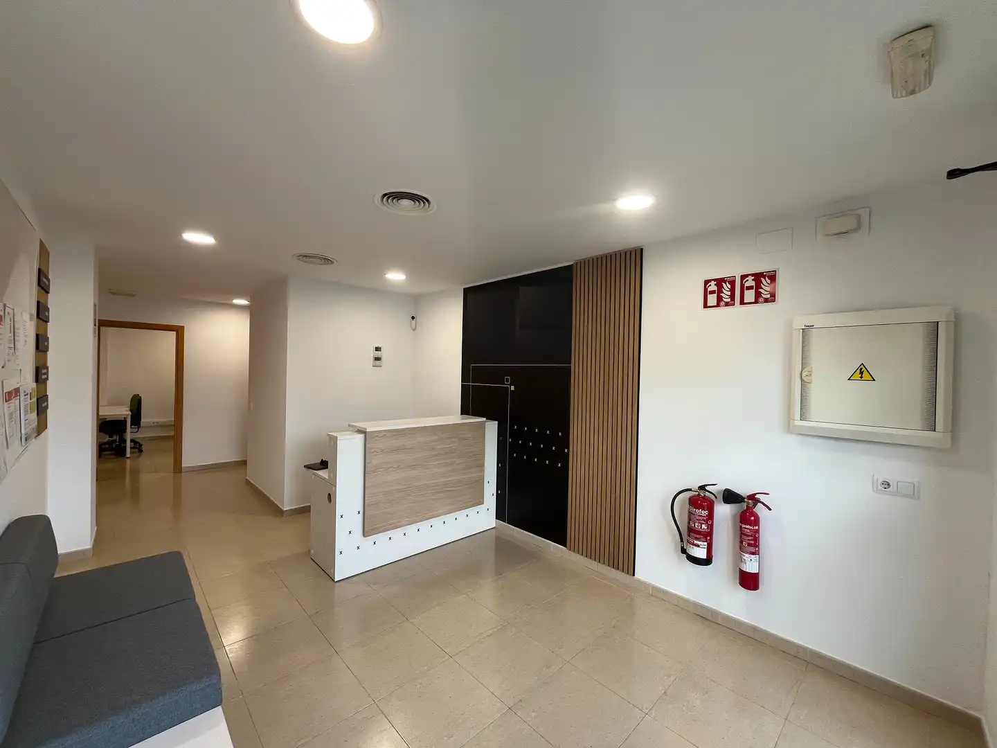 Local de alquiler en Girona con Aire acondicionado, Calefacción y Alarma