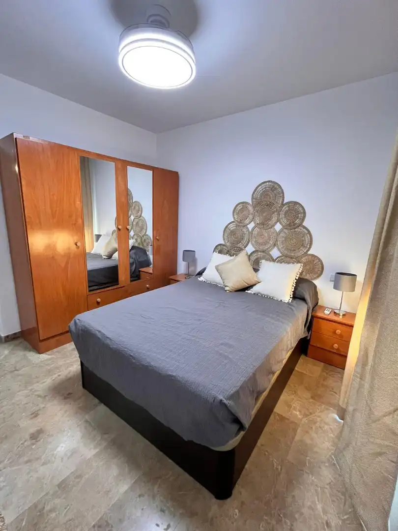 Schlafzimmer von Wohnungen zur Miete in Málaga mit Klimaanlage, Möbliert und Ofen