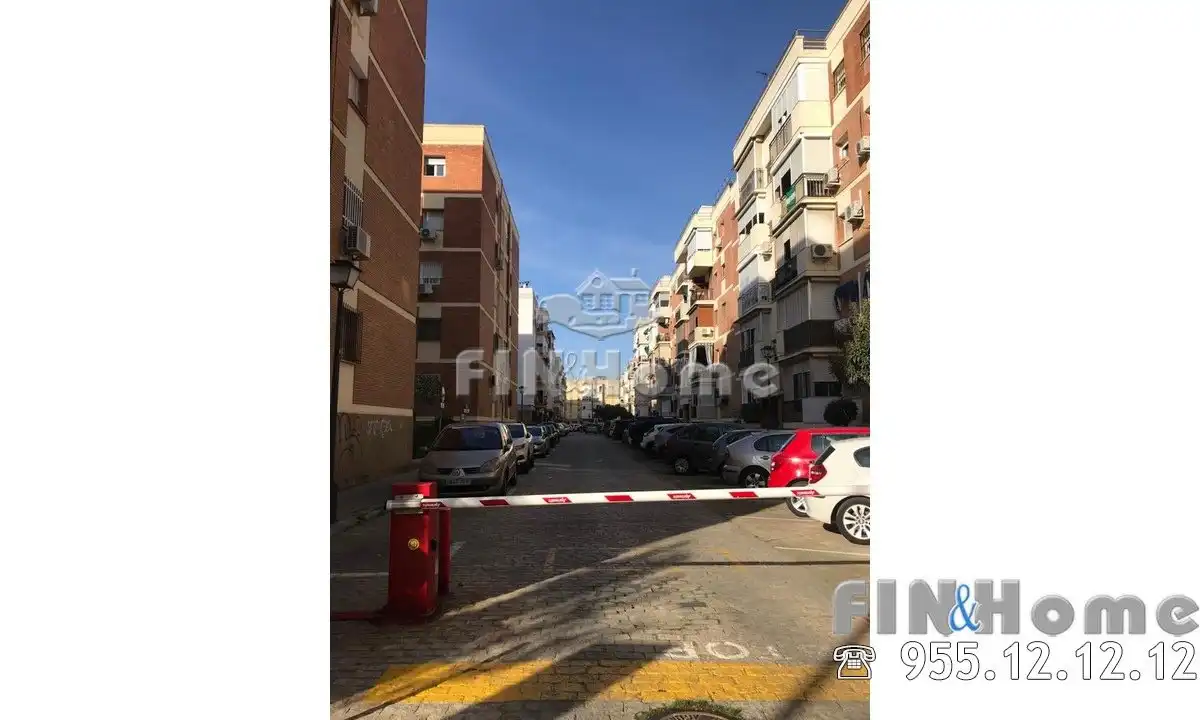 Außenansicht von Wohnung zur Miete in Sevilla mit Terrasse