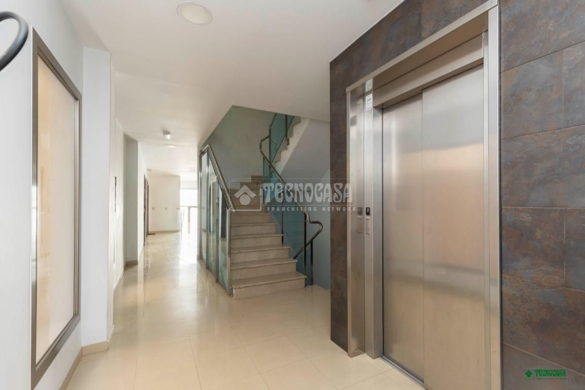 Flat for sale in Vera  with Air Conditioner