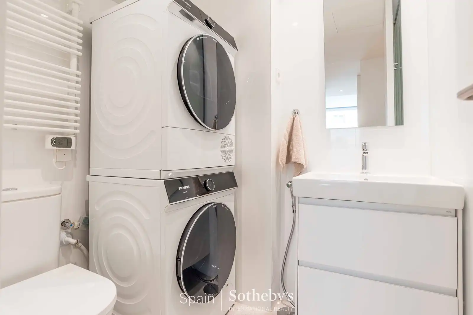 Baño de Apartamento en venta en Madrid con Aire acondicionado, Calefacción y Terraza