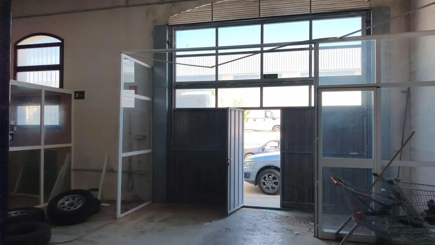 Nave industrielle à louer à Calle Bobadilla, imagen 4