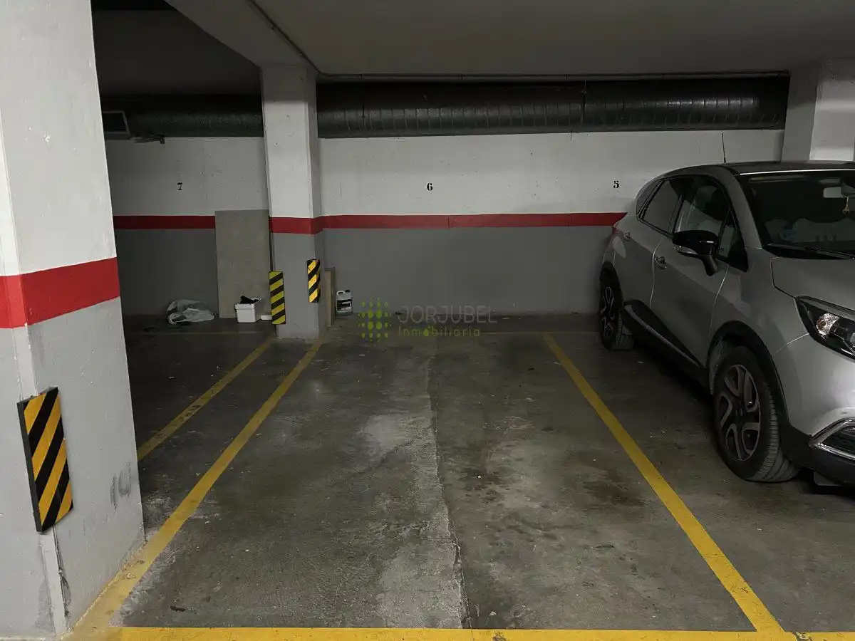 Parking de Piso en venta en Castellón de la Plana / Castelló de la Plana con Terraza