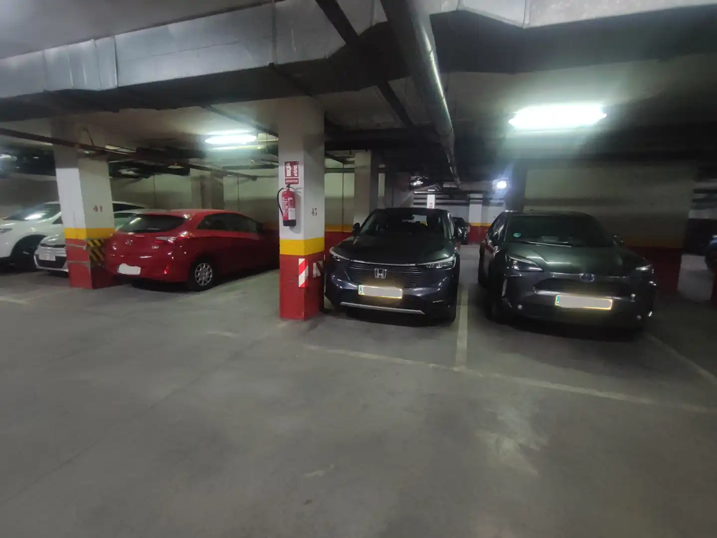 Parking de Piso en venta en Madrid con Aire acondicionado, Calefacción y Jardín privado