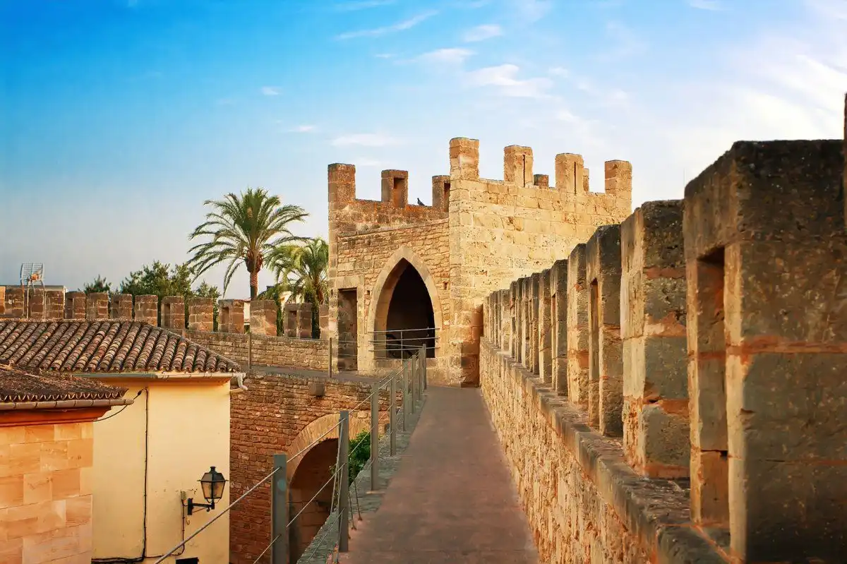 Vista exterior de Finca rústica en venta en Alcúdia con Aire acondicionado, Calefacción y Terraza