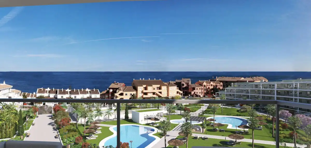 Außenansicht von Erdgeschoss zum Verkauf in Manilva mit Klimaanlage, Terrasse und Gemeinschaftspool