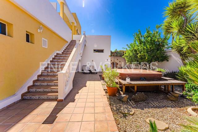 Casa-chalet en Venta en Santiago del Teide pueblo