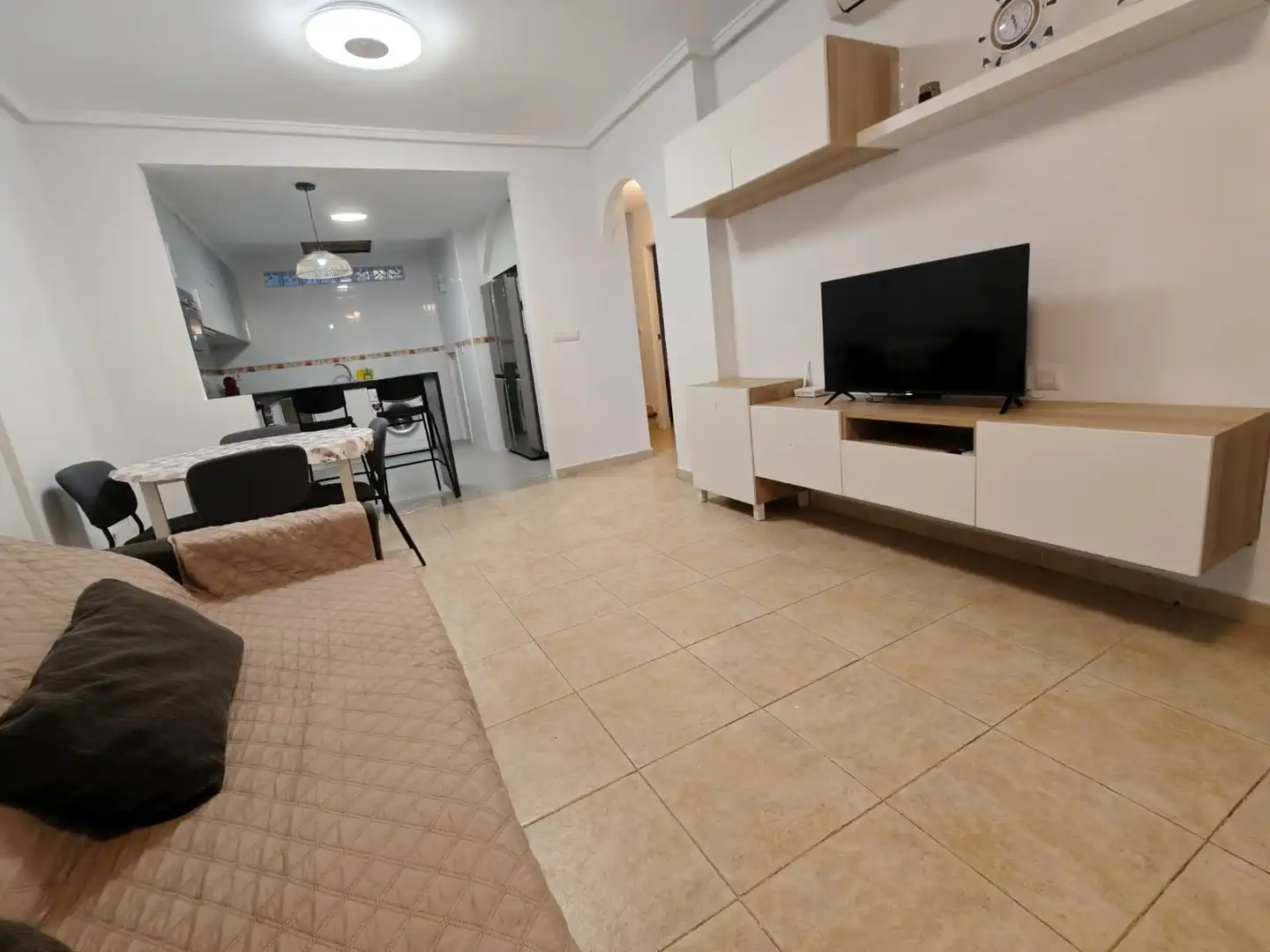 Sala d'estar de Planta baixa de lloguer en Torrevieja amb Aire condicionat, Calefacció i Terrassa