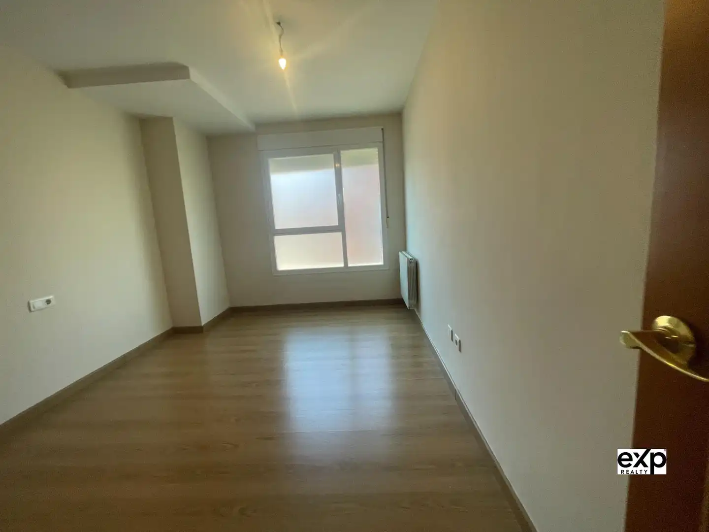 Schlafzimmer von Dachboden zum Verkauf in Xirivella mit Klimaanlage, Heizung und Abstellraum