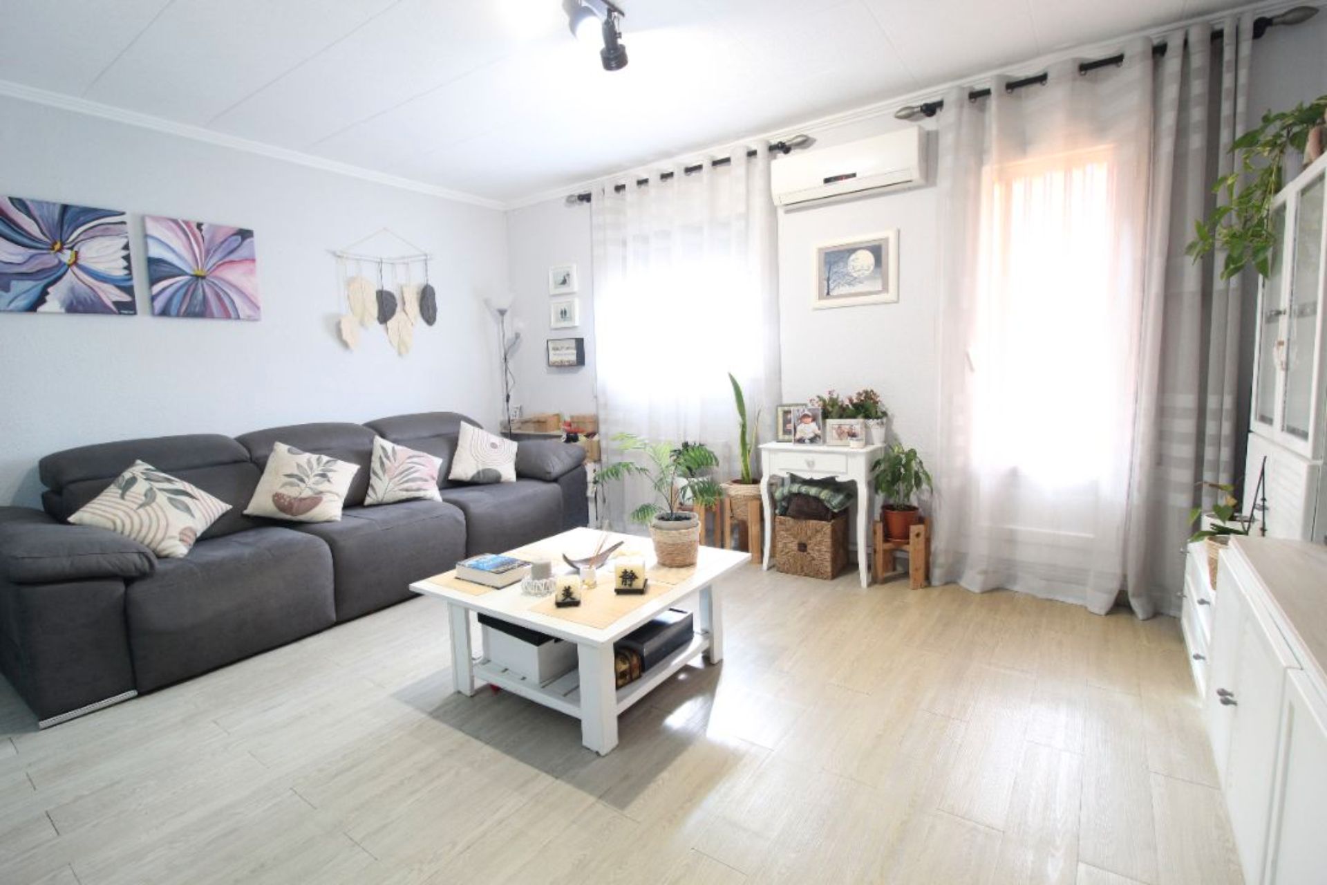 Sala de estar de Ático en venta en Badalona con Aire acondicionado, Calefacción y Terraza
