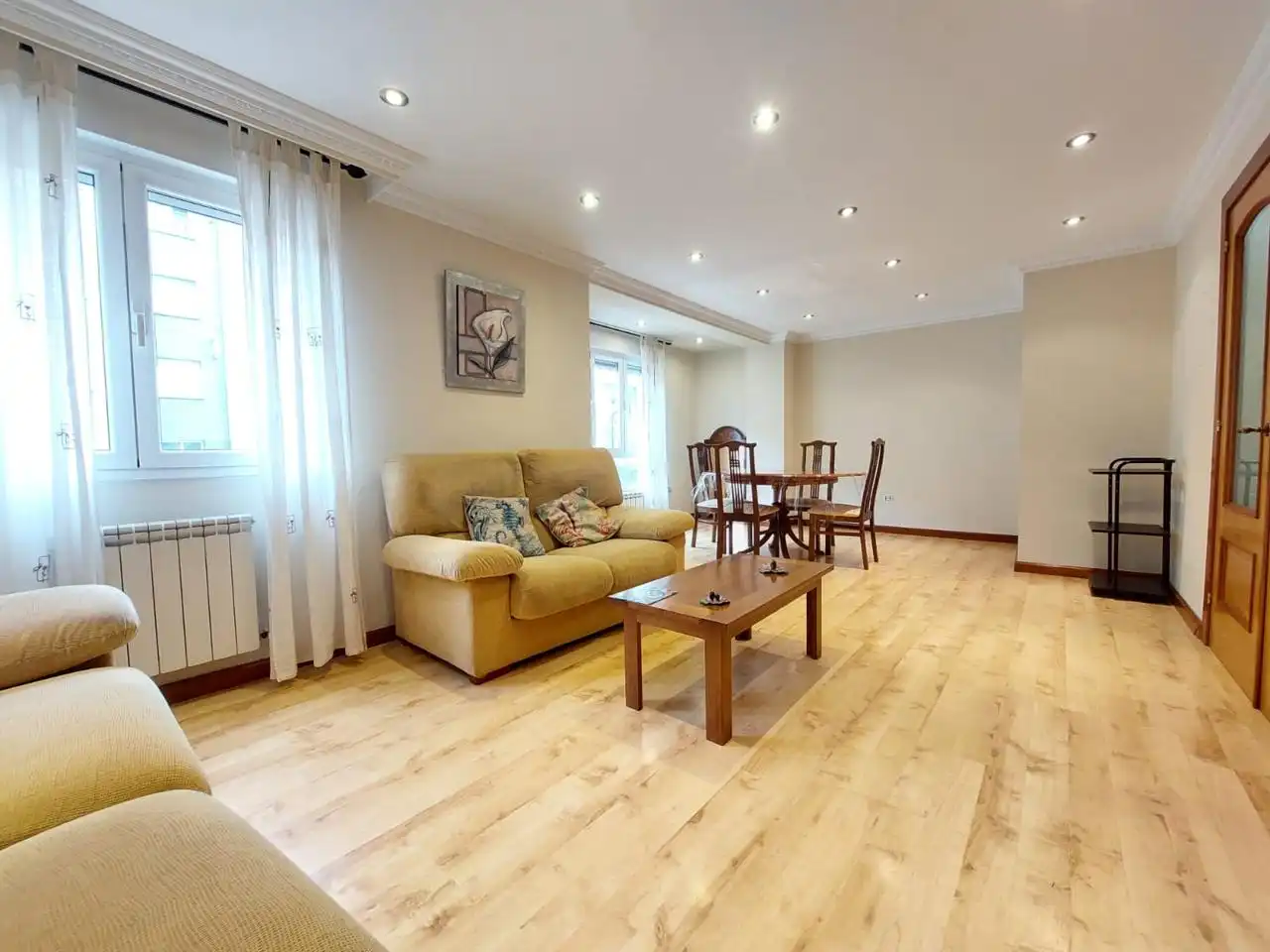 Sala de estar de Piso de alquiler en Gijón  con Calefacción y Amueblado