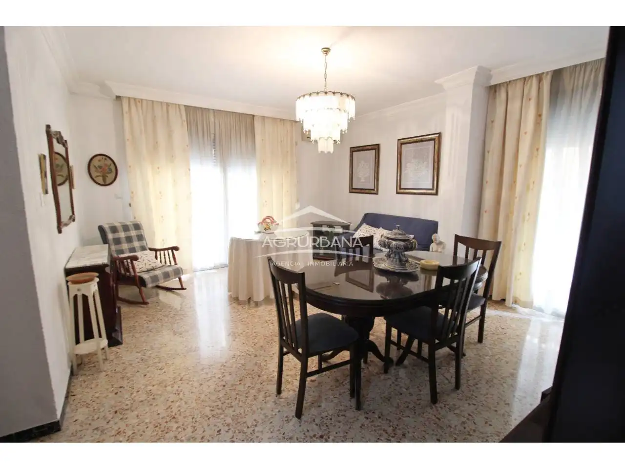 Casa en venda a Calle Antonio Ulloa