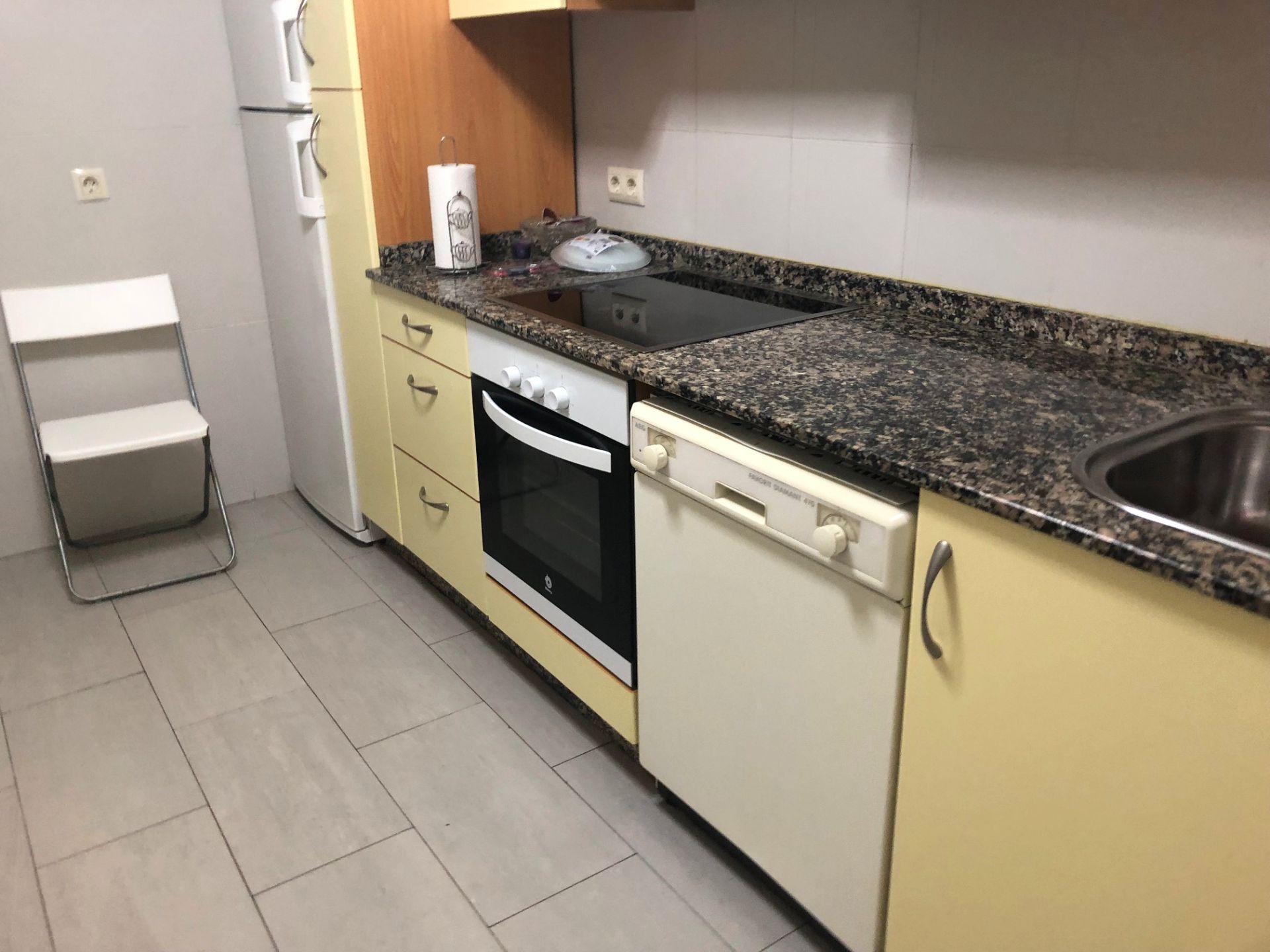 Cocina de Piso de alquiler en Santiago de Compostela  con Amueblado y Se aceptan mascotas