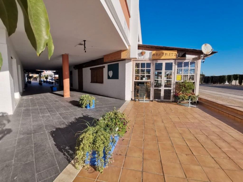 Premises for sale in Chiclana de la Frontera  with Air Conditioner, Heating and Internet