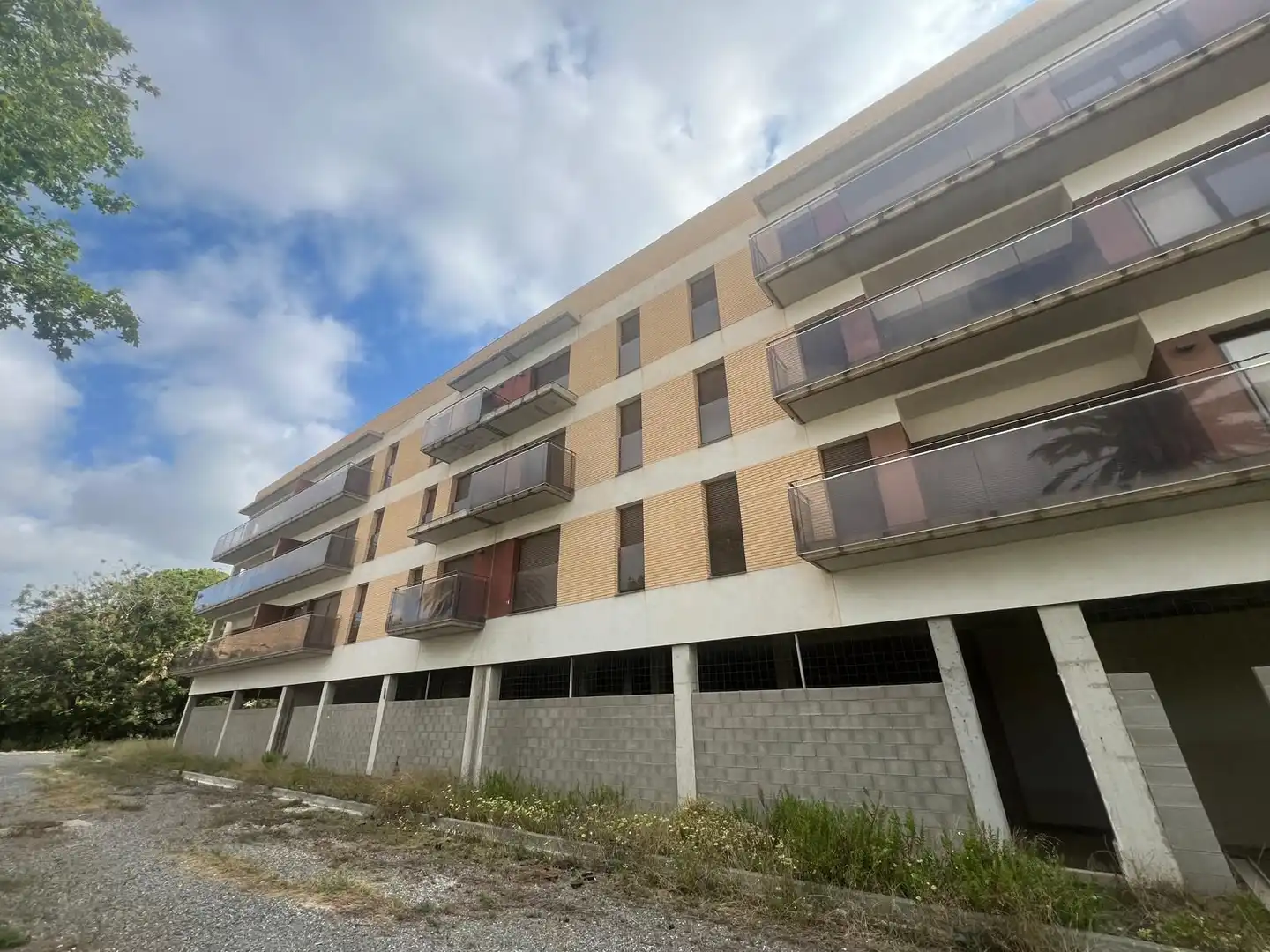 Vista exterior de Edificio en venta en Riudoms