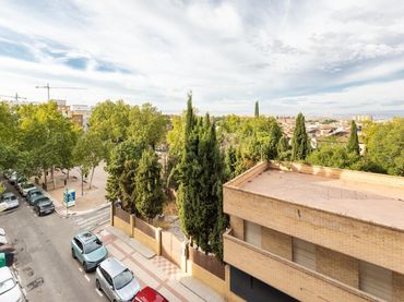 Piso con balcón en venta en Beiro