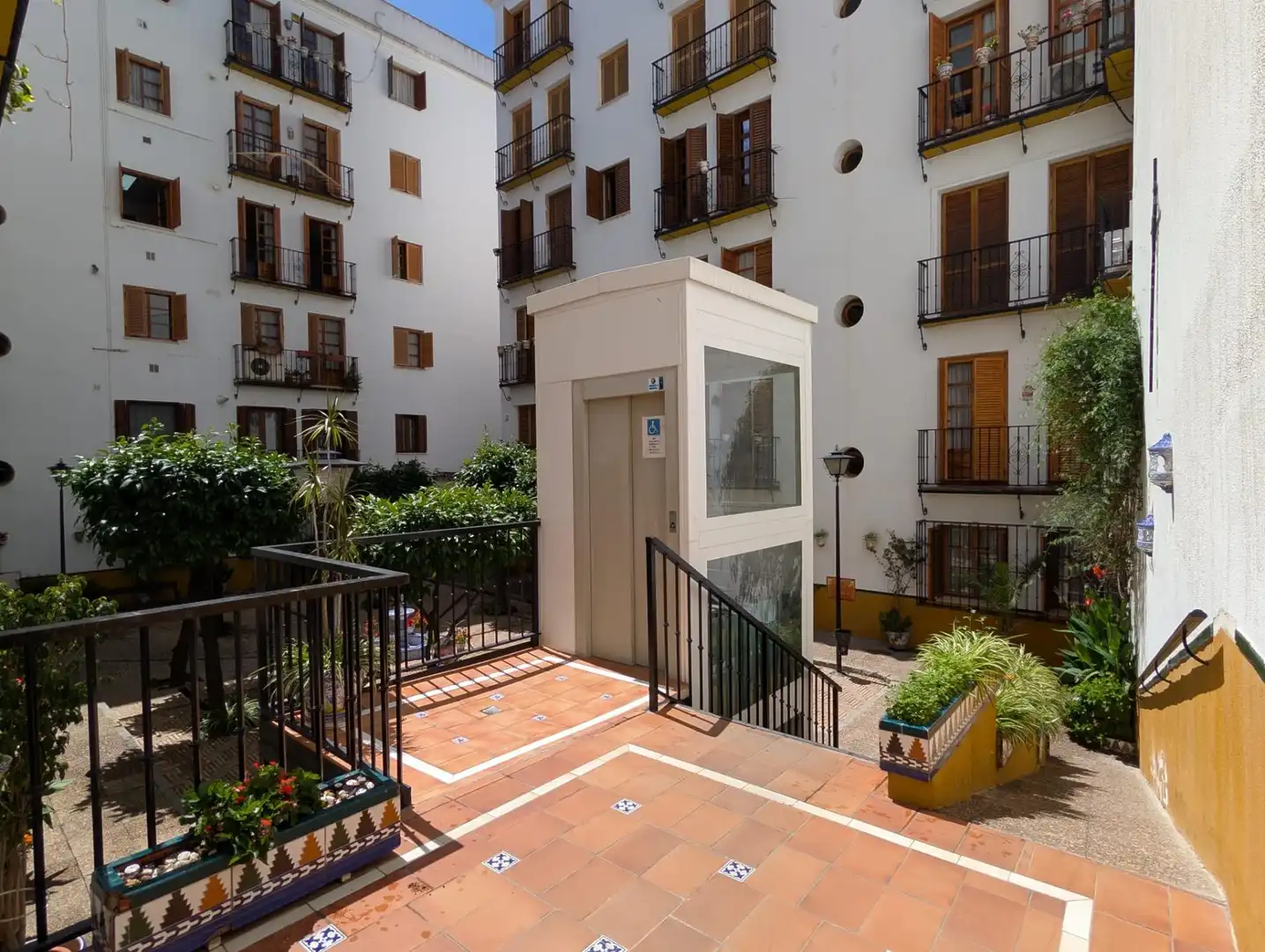 Balcony of Flat for rent in Sevilla  with Air Conditioner, Heating and Balcony