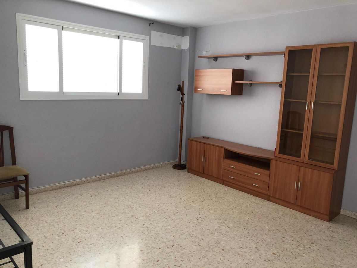 Dormitori de Casa adosada en venda en Bollullos Par del Condado amb Terrassa
