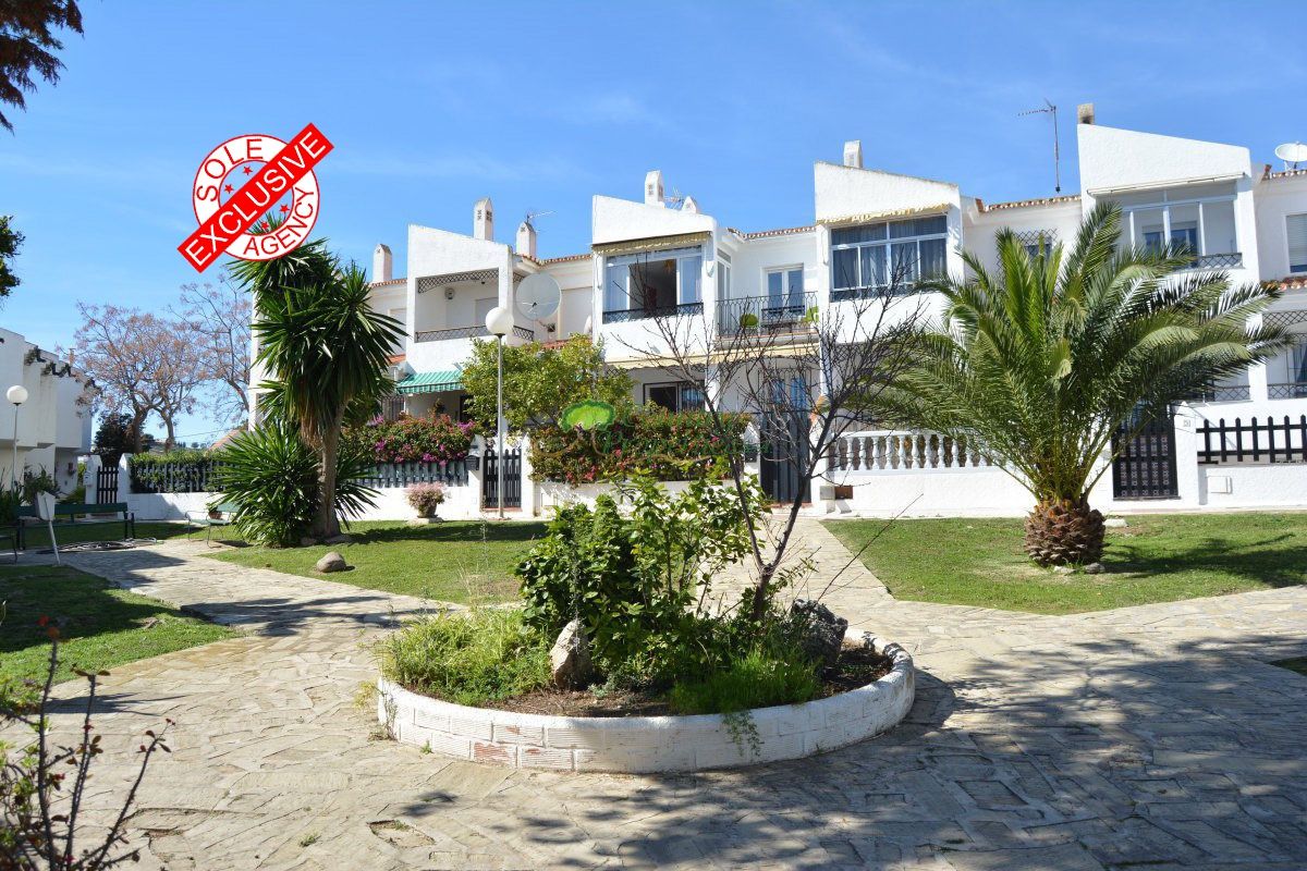 Single-family semi-detached for sale in Almayate