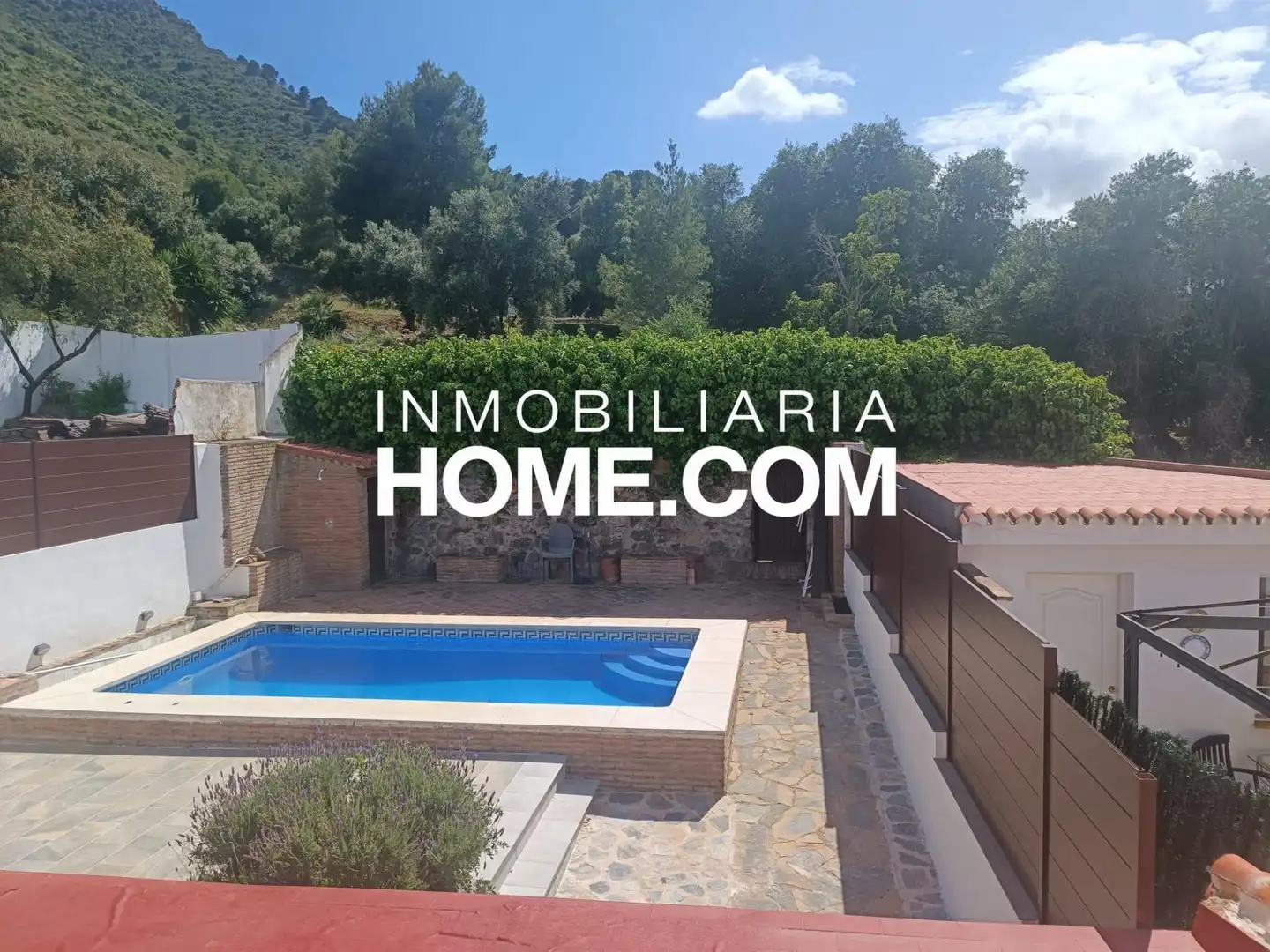 Casa pareada con piscina en venta en Capellanía - Retamar