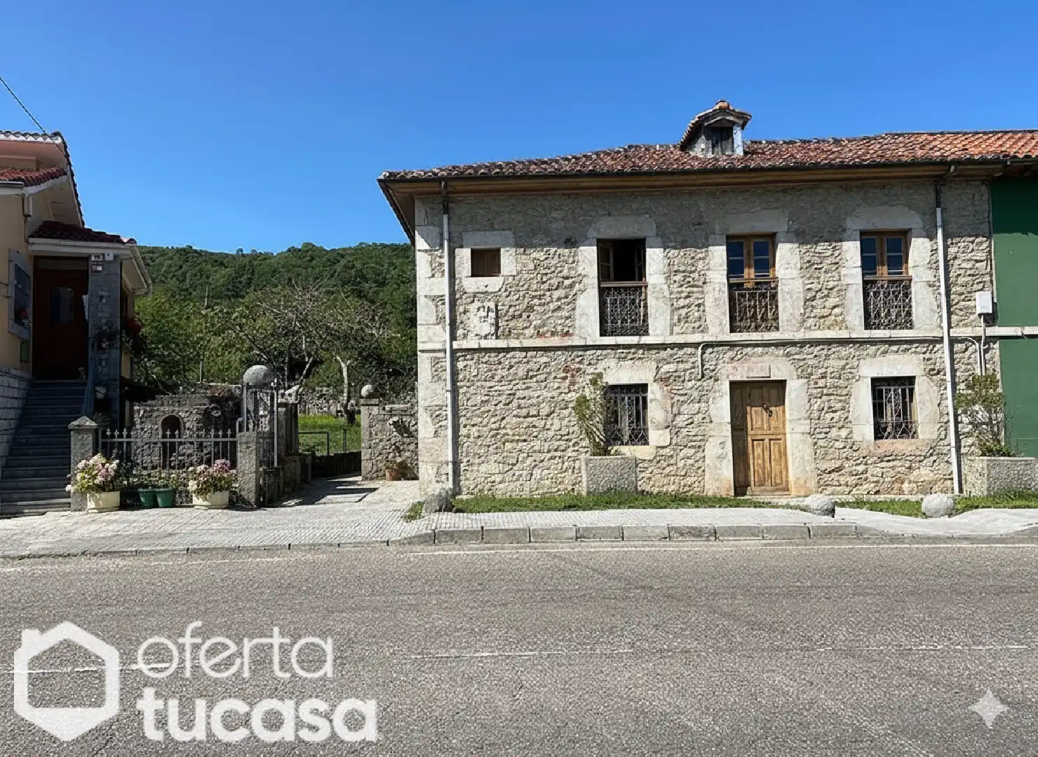 Vista exterior de Piso en venta en Cabrales con Jardín privado y Amueblado