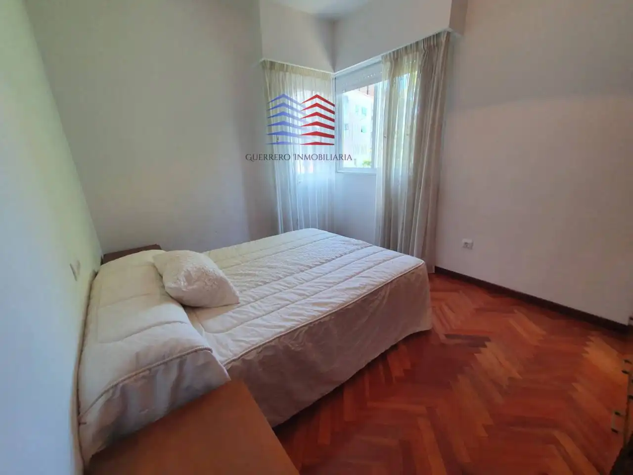 Bedroom of Flat for rent in Ourense Capital   with Heating, Parquet flooring and Storage room