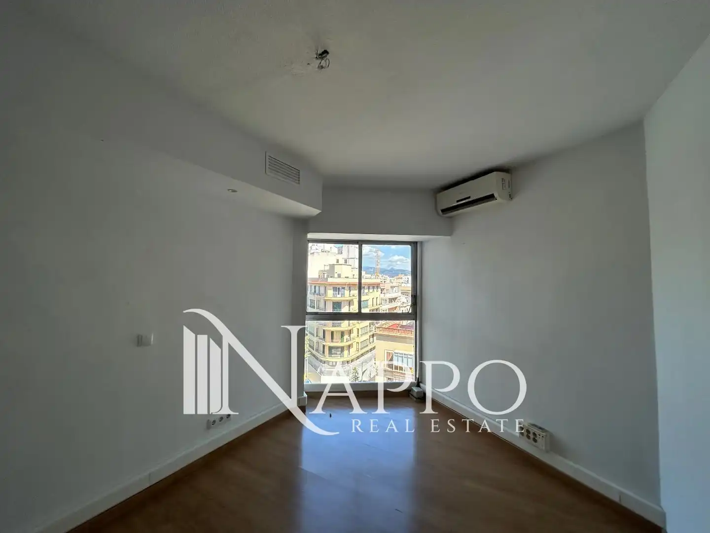 Office space with lift to rent in Alexandre Rosselló, imagen 10