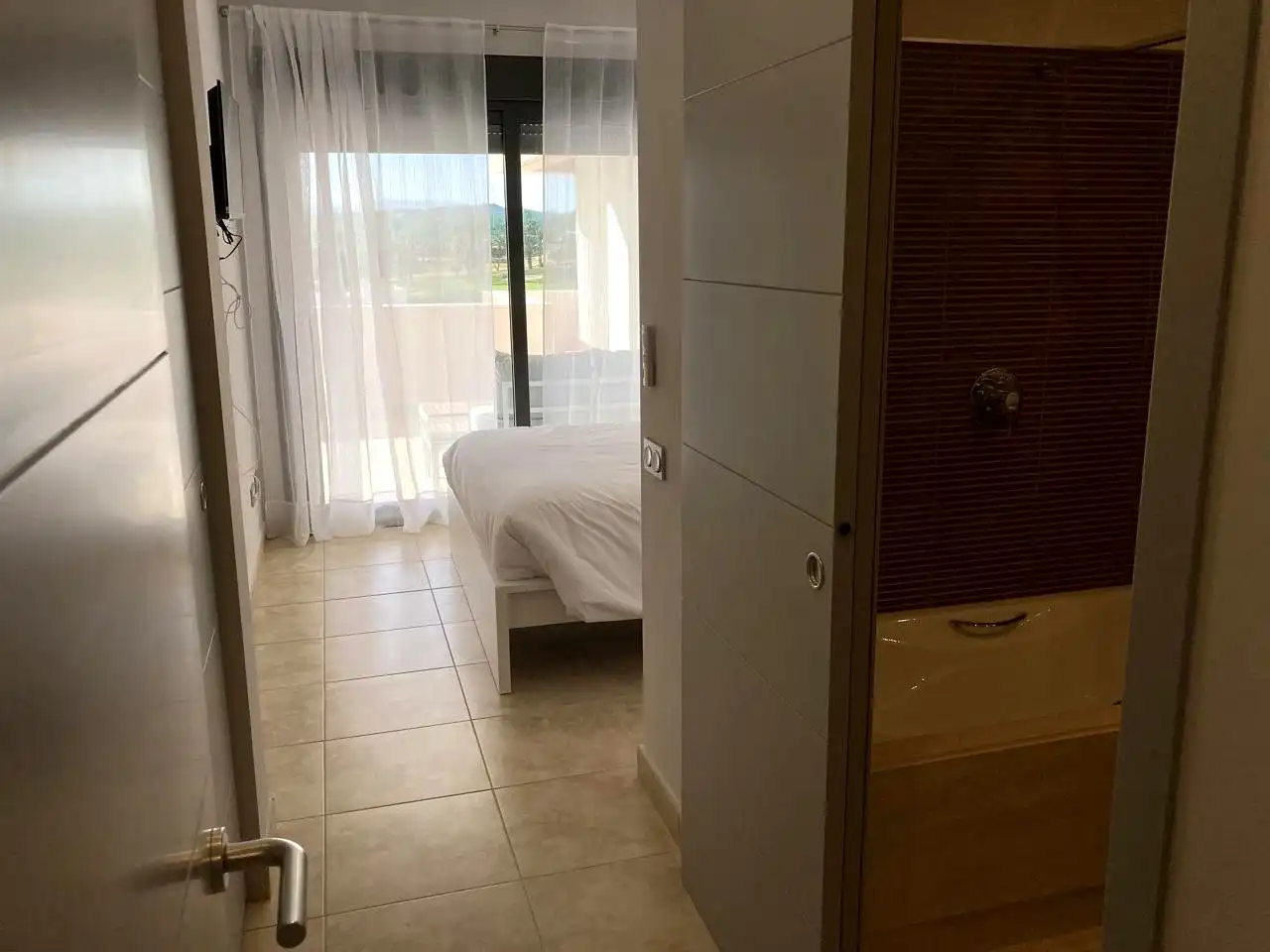 Wohnung zur Miete in Del Mulhacén, Golf Valle Este