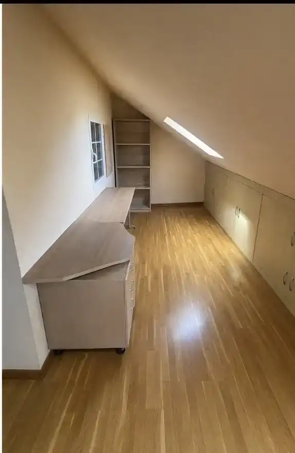 Dormitori de Casa o xalet en venda en Lardero amb Aire condicionat, Piscina i Balcó