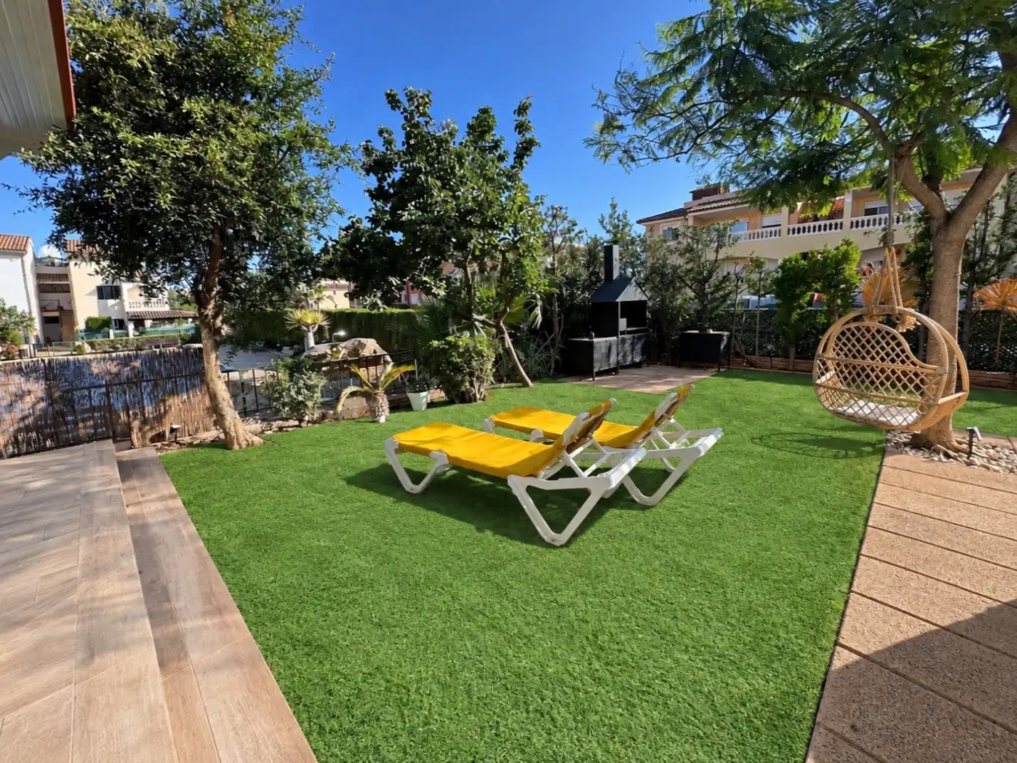 Bajo con piscina en venta en Carrer del Celler 2, imagen 2