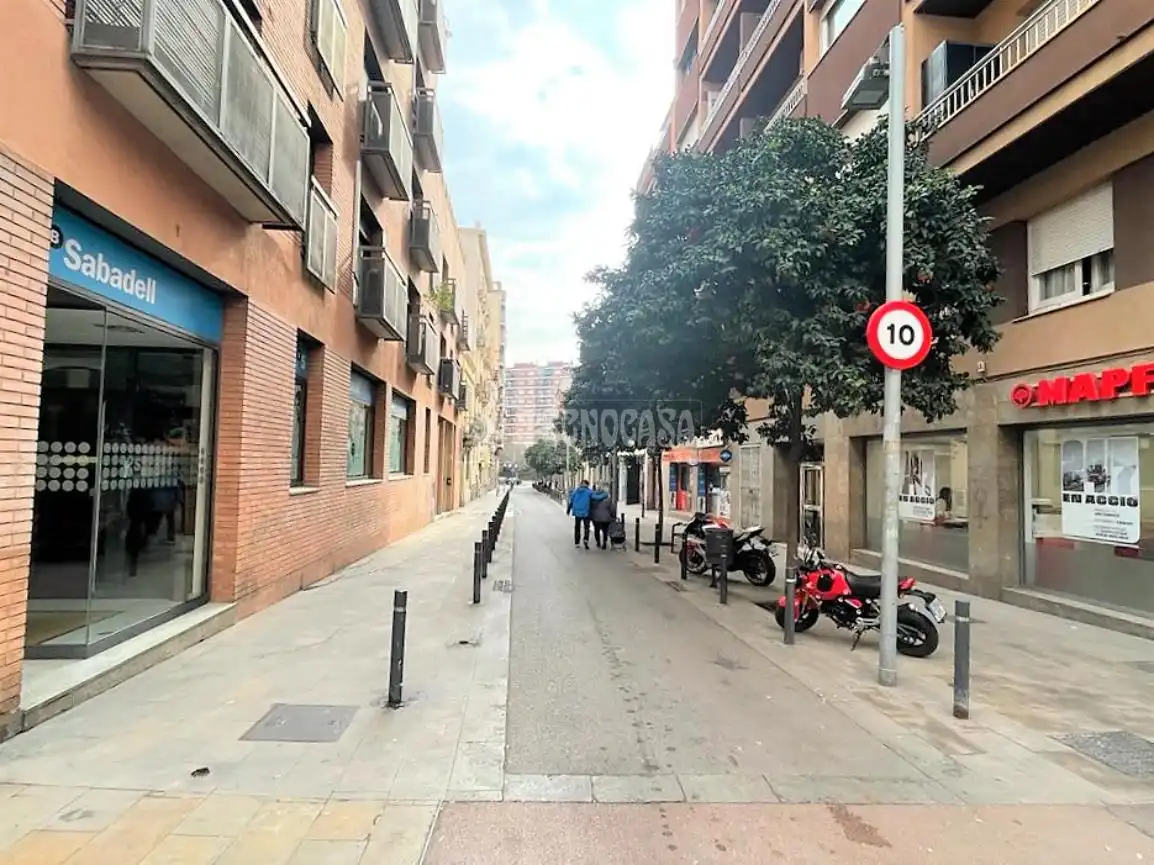 Außenansicht von Wohnung zum Verkauf in Barcelona