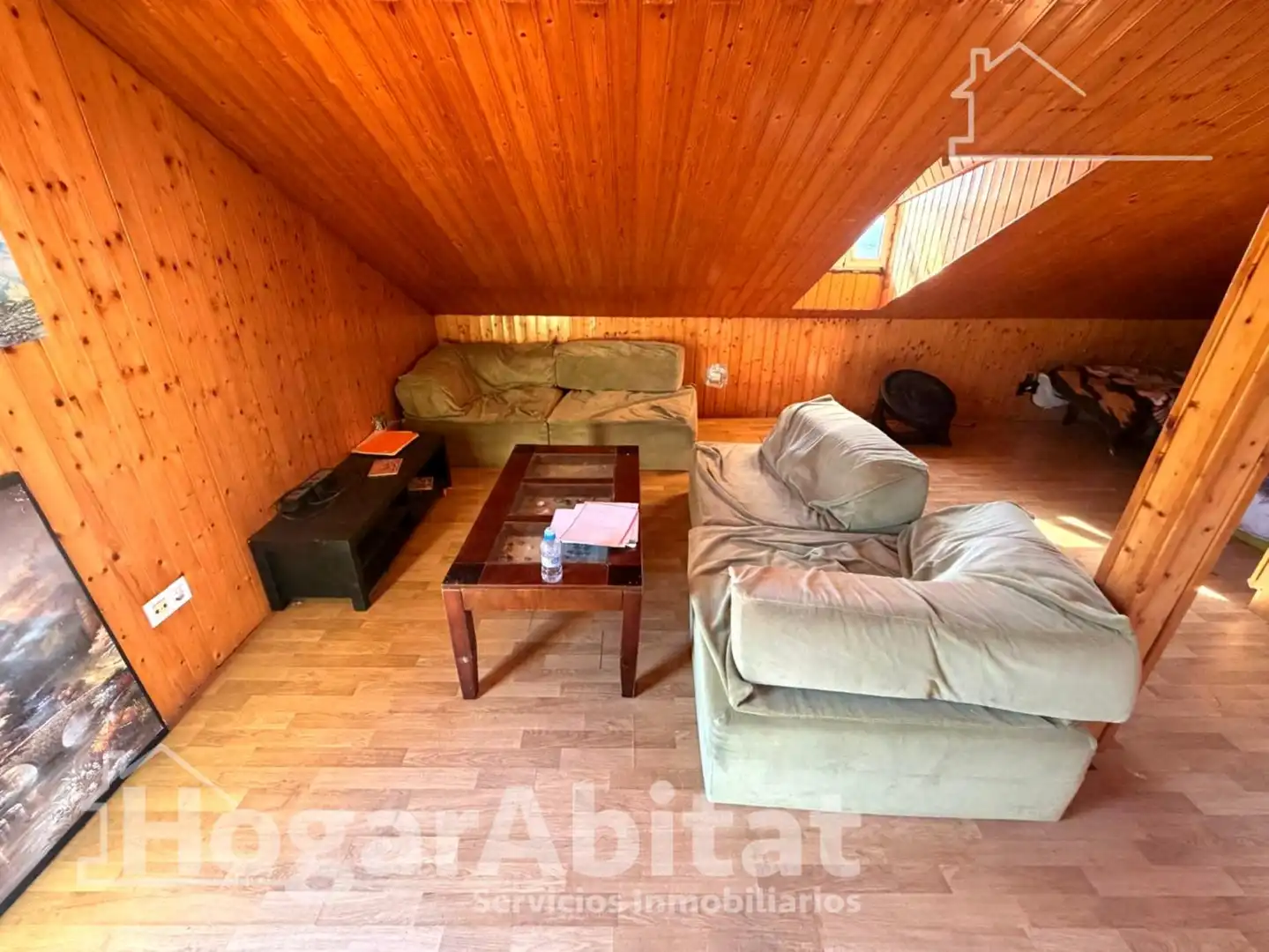 Sala de estar de Casa o chalet en venta en Chiva con Aire acondicionado, Calefacción y Jardín privado