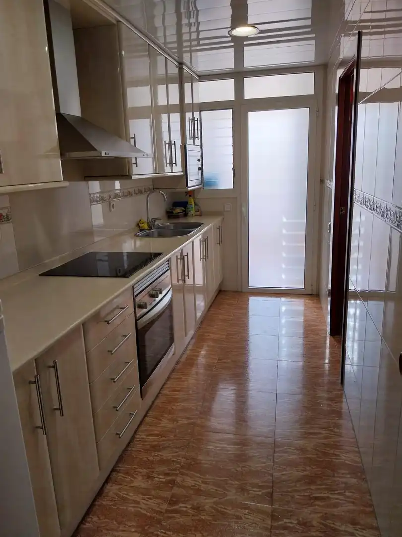 Kitchen of Flat for rent in Cornellà de Llobregat  with Air Conditioner, Heating and Balcony