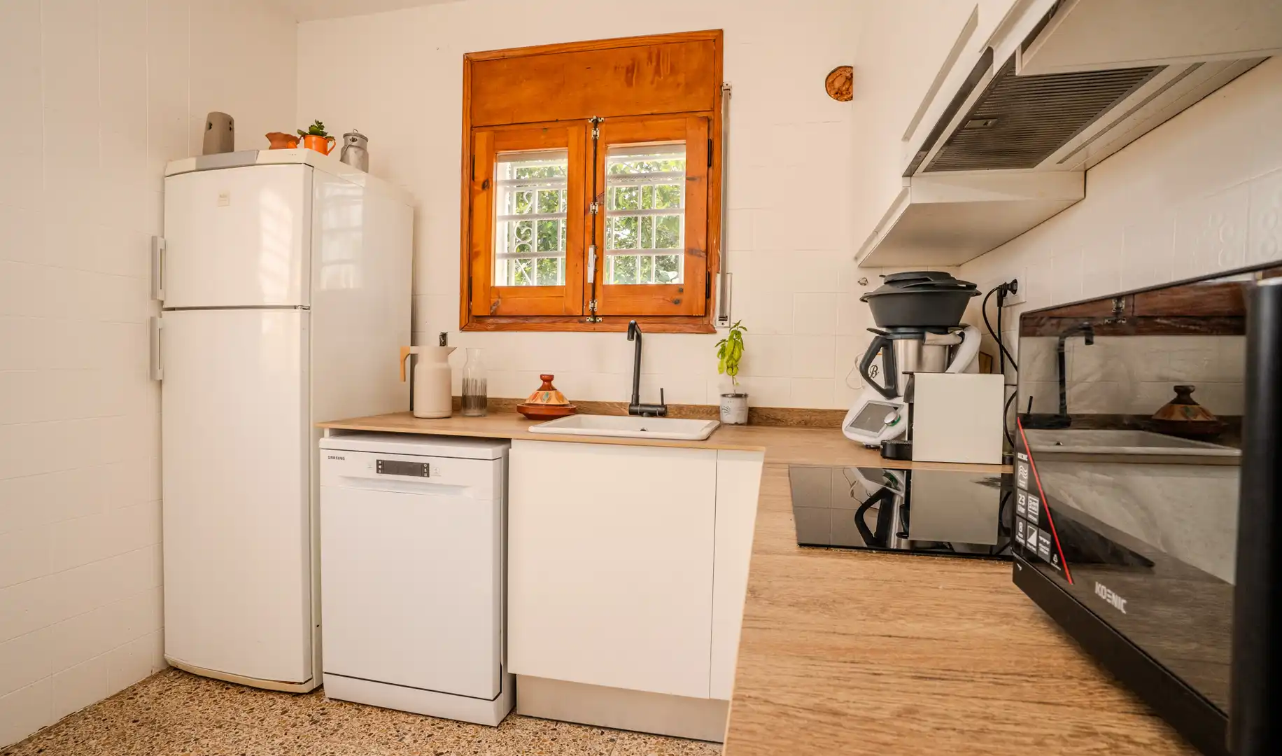 Cocina de Casa adosada en venta en L'Ametlla de Mar  con Aire acondicionado, Calefacción y Parquet