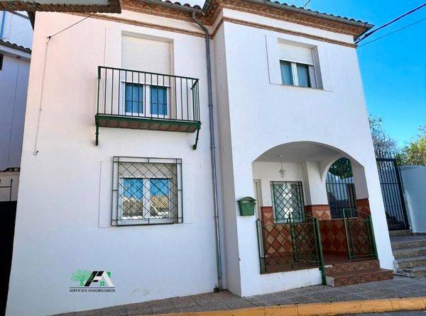 Casa-chalet en Venta en Calle San Vicente en Baeza