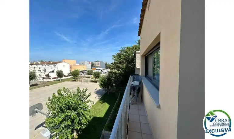 Außenansicht von Maisonette zum Verkauf in Empuriabrava