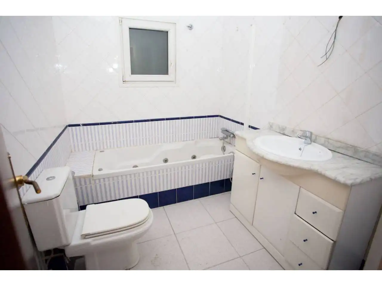 Bathroom of Flat for sale in Girona  with Heating