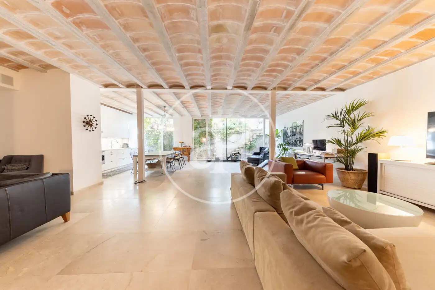 Wohnzimmer von Einfamilien-Reihenhaus zum Verkauf in  Palma de Mallorca mit Klimaanlage, Heizung und Privatgarten