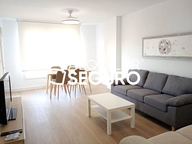 Piso en Alquiler en Boulevar Louis pasteur en El Tejar - Hacienda Bizcochero