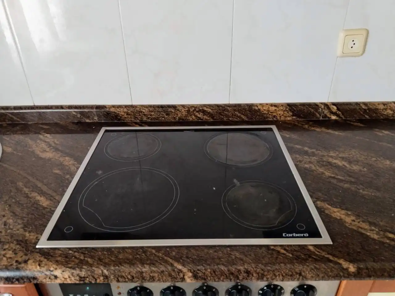 Cuina de Pis de lloguer en Burgos amb Calefacció i Moblat