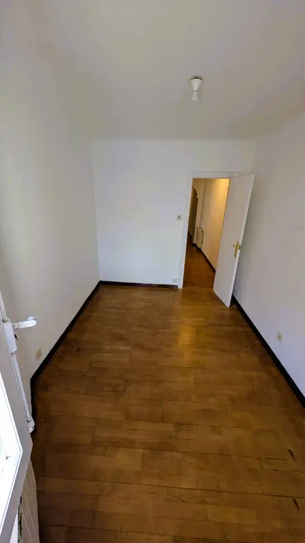 Flat for sale in Calle de Mariano Carderera, 30, Barrio de Delicias