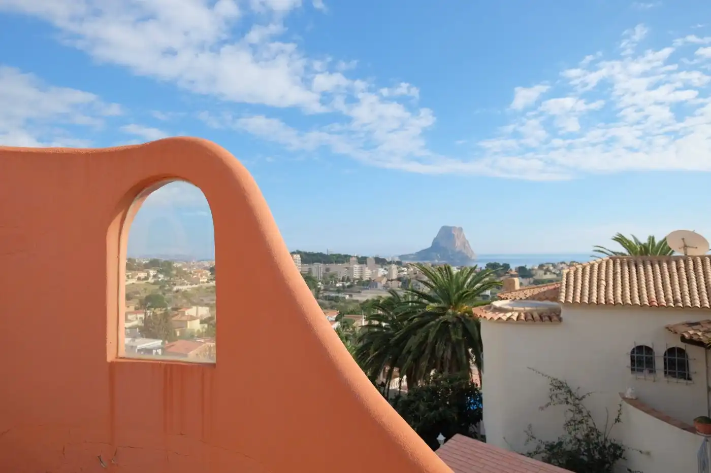 Vista exterior de Casa o xalet en venda en Calpe / Calp amb Aire condicionat, Calefacció i Jardí privat