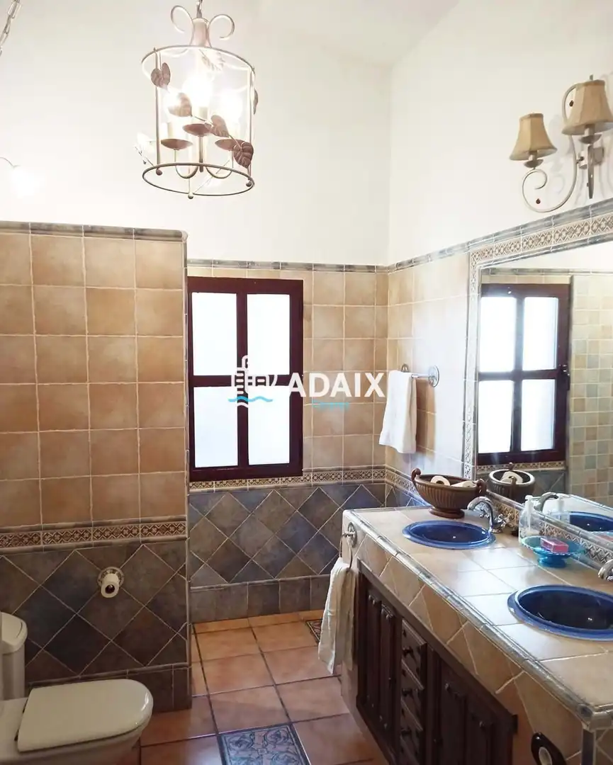 Baño de Casa o chalet en venta en Montánchez con Terraza, Trastero y Piscina