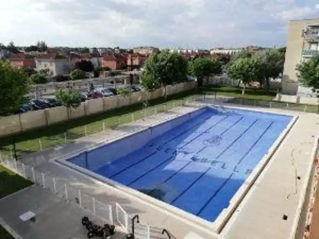 Schwimmbecken von Wohnung zum Verkauf in Parla mit Klimaanlage, Heizung und Terrasse