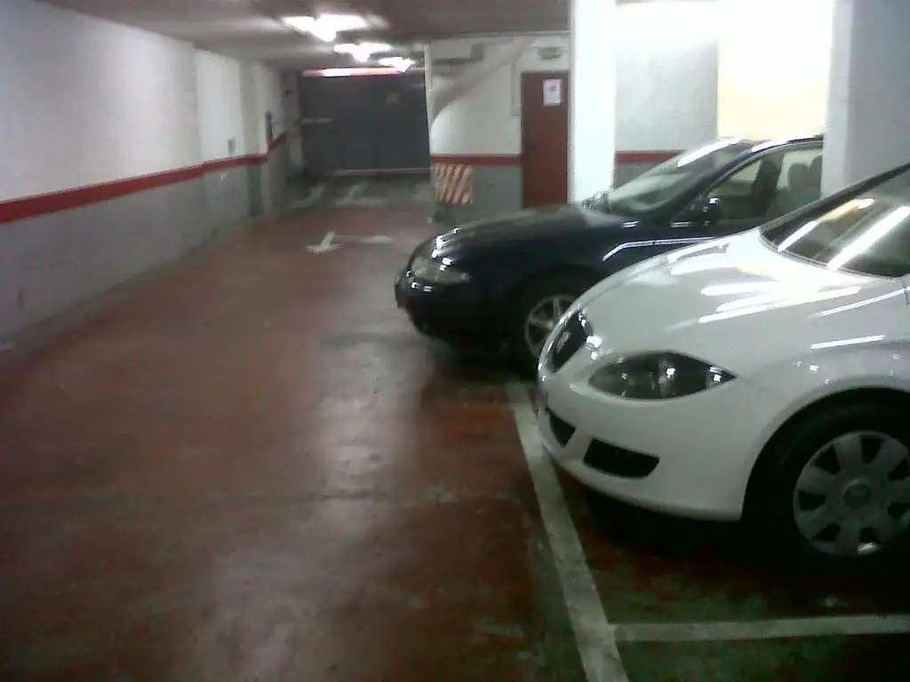 Parking de Garaje de alquiler en L'Hospitalet de Llobregat