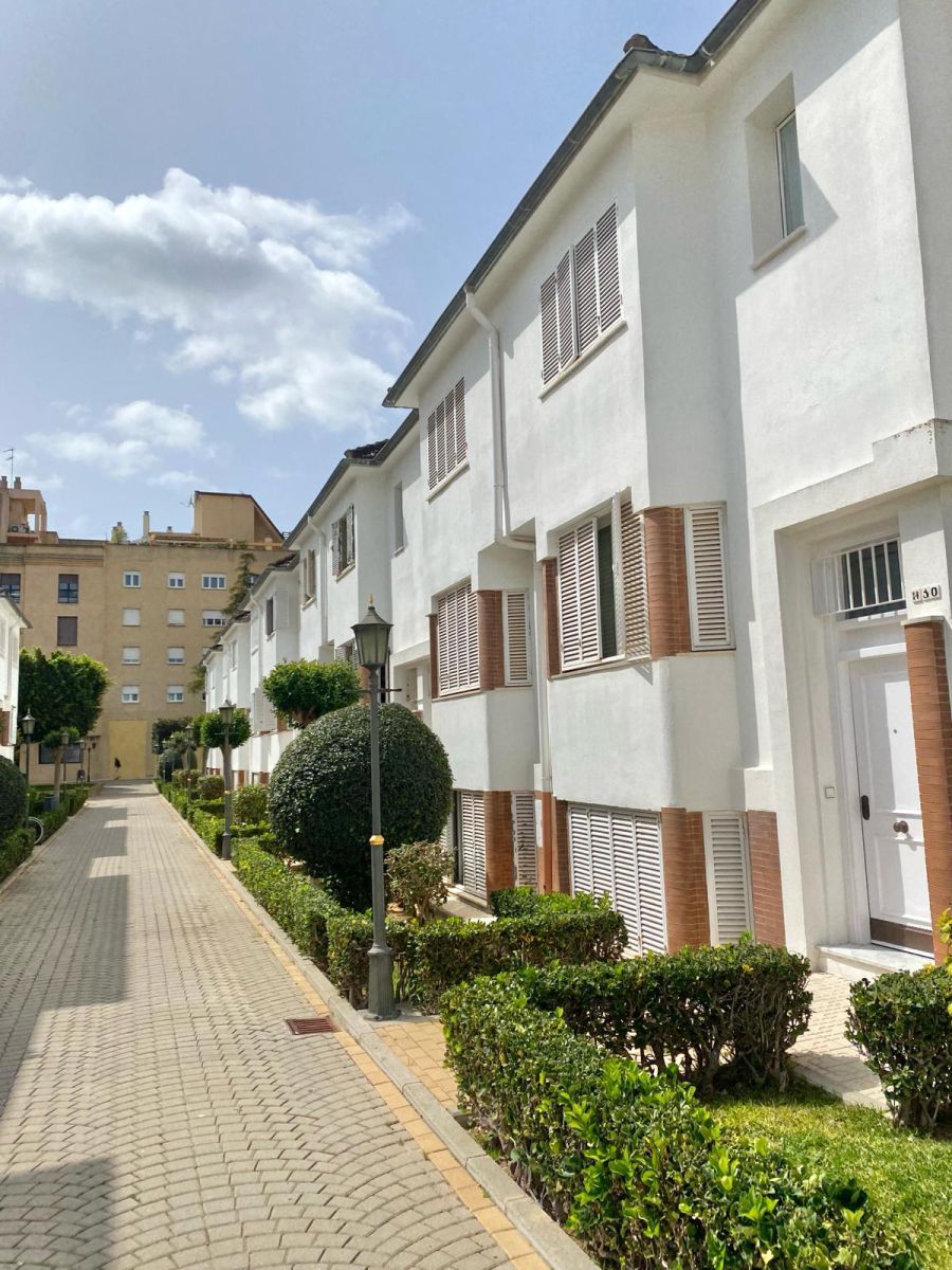 Exterior view of House or chalet for sale in Jerez de la Frontera  with Air Conditioner, Terrace and Storage room