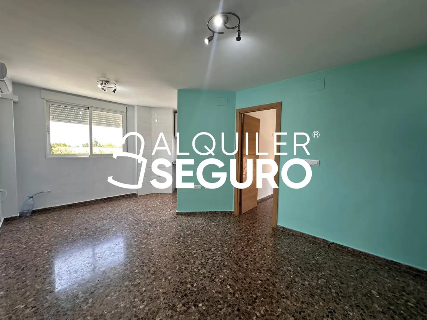 Außenansicht von Wohnung zur Miete in Benaguasil mit Klimaanlage und Terrasse