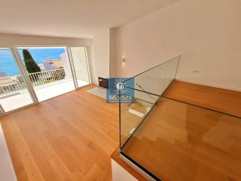 Vista exterior de Casa adosada en venta en Almuñécar con Aire acondicionado y Terraza