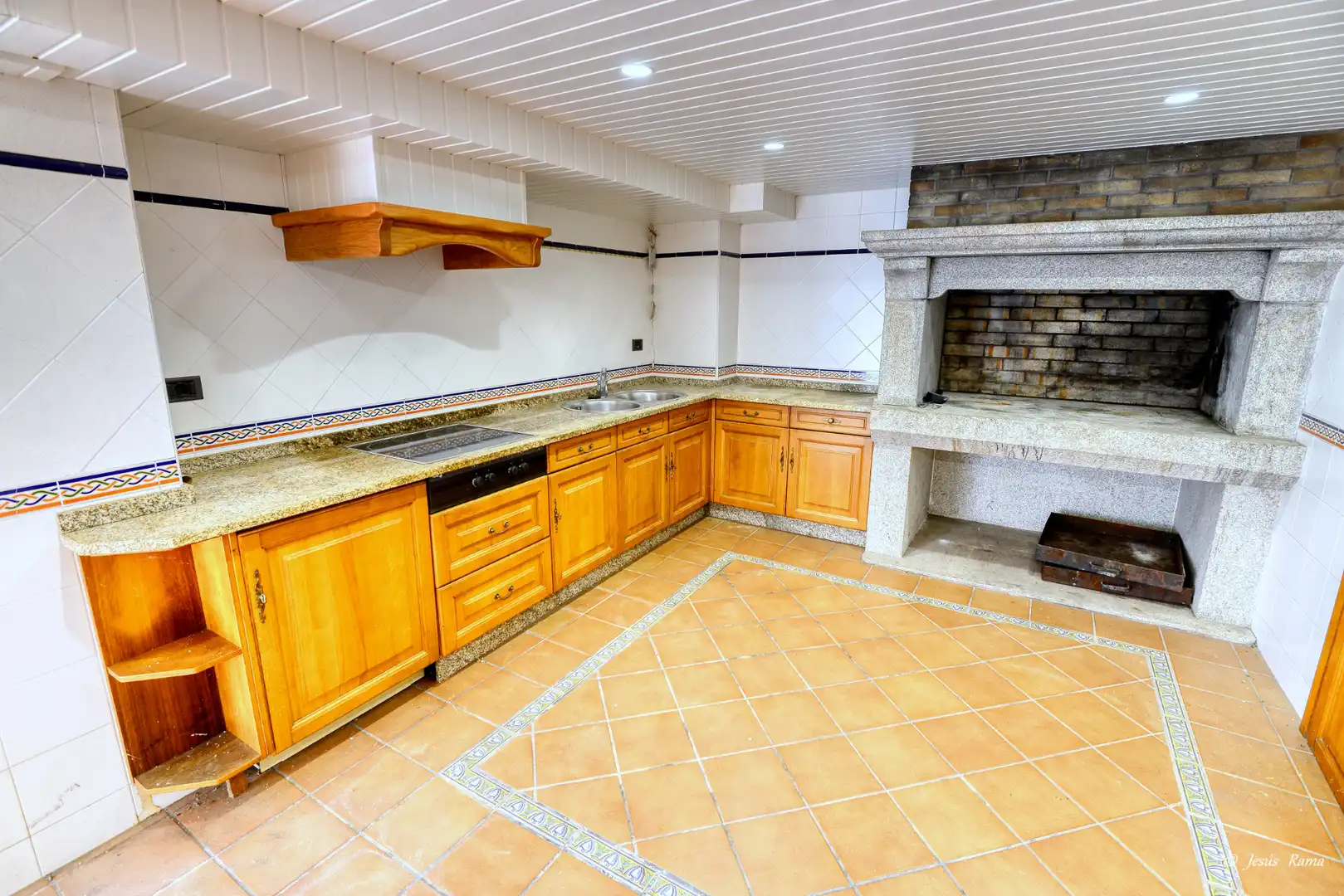 Cocina de Casa o chalet en venta en Oleiros con Calefacción, Jardín privado y Parquet